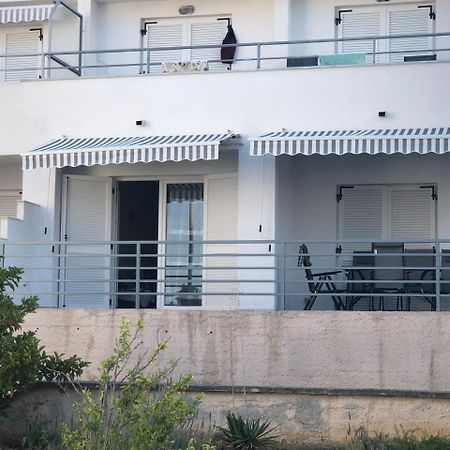 Apartman Ylli Nečujam Exterior foto